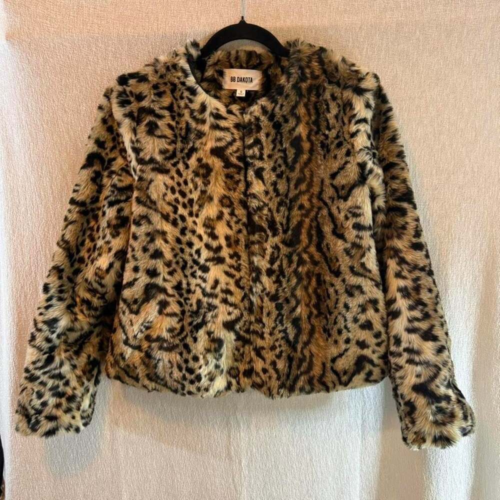 BB Dakota Leopard Print Faux Fur Jacket Size S